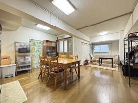 東京都立川市曙町２丁目