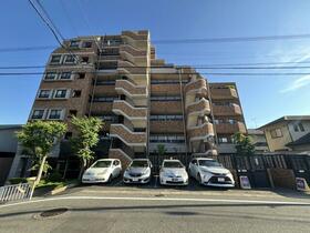 福岡県福岡市城南区長尾４丁目