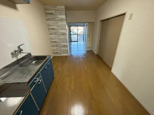 プロヴァンス山の手_内装_0