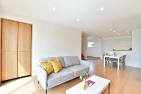 群馬県伊勢崎市新栄町