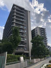 ファミール守口