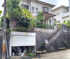 奈良県生駒郡平群町若葉台３丁目