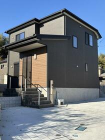 神奈川県伊勢原市沼目４丁目