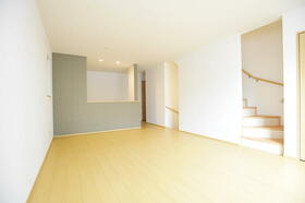 大阪府高槻市昭和台町２丁目