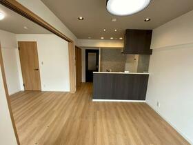 千葉県市川市行徳駅前３丁目