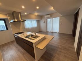 栃木県宇都宮市塙田２丁目