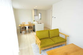 大阪府高槻市昭和台町２丁目