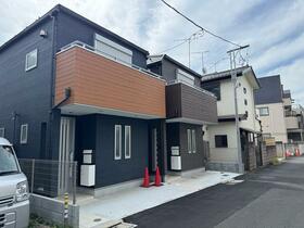 東京都府中市紅葉丘１丁目