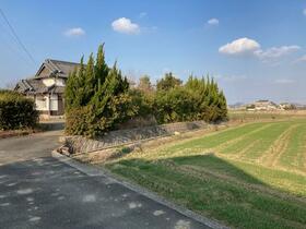 福岡県中間市大字中底井野