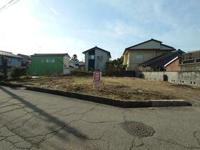 富山県高岡市高美町