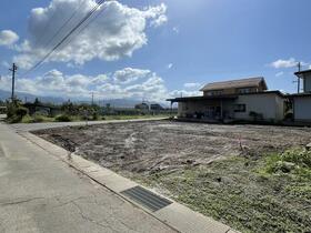 長野県中野市大字牛出