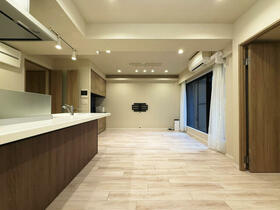 トゥールロワイヤル神宮前