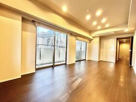 ザ・パークハウス市谷加賀町〜リフォ、４．５ＪのＷＩＣ・ＳＩＣ〜