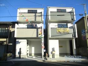 埼玉県川口市上青木西３丁目