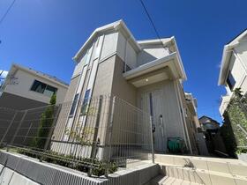 神奈川県横浜市港北区新吉田東８丁目