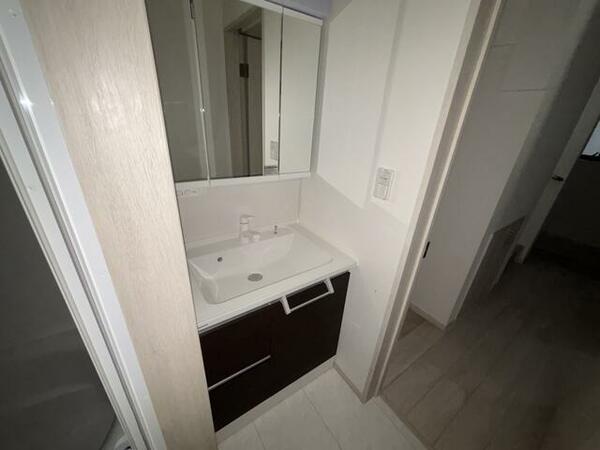 detached 東京都新宿区高田馬場４丁目

地図を見る