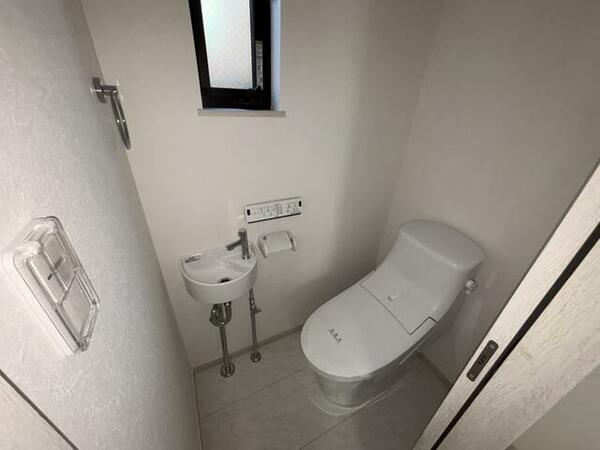 detached 東京都新宿区高田馬場４丁目

地図を見る