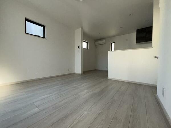 detached 東京都新宿区高田馬場４丁目

地図を見る