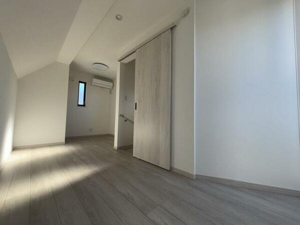 detached 東京都新宿区高田馬場４丁目

地図を見る