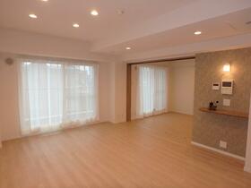 リラハイツ南郷