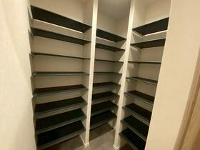 千葉県市川市市川１丁目