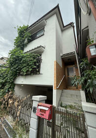 大阪府東大阪市六万寺町１丁目