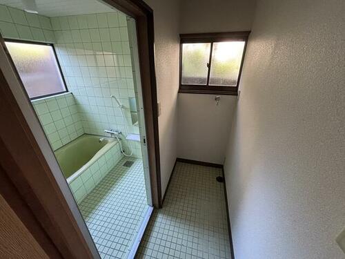 commercial 高知県高知市瀬戸西町２丁目