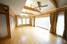 北海道白老郡白老町字石山