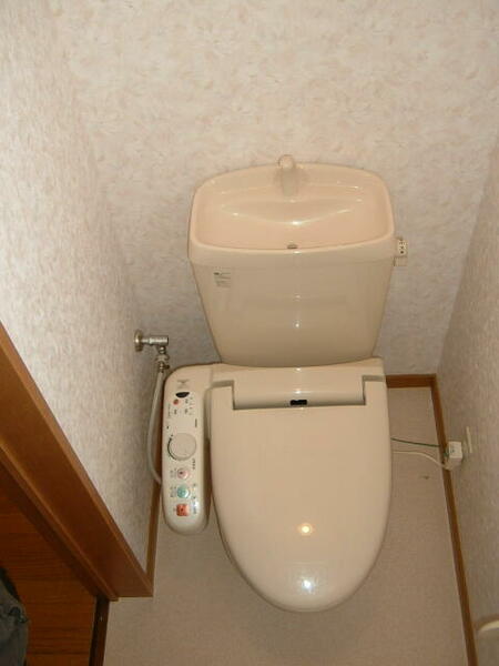 apartment 秋田県男鹿市船越字内子
物件地図