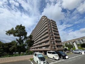 サンライフ企救丘駅前