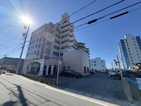 宝マンション小幡苗代　南向き専用庭あり