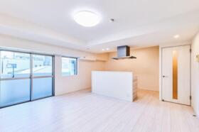 ル・リオン錦糸町エグゼ　３階　角　部屋