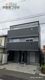 静岡県静岡市駿河区小鹿１丁目