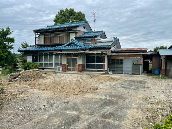 detached 埼玉県比企郡吉見町大字中新井

地図を見る