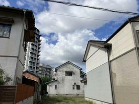 福岡県北九州市小倉北区片野１丁目