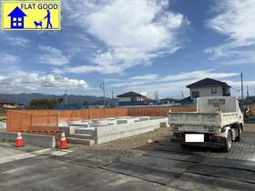 山梨県甲斐市篠原