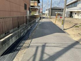 三重県四日市市馳出町１丁目