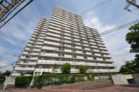 大阪府堺市堺区向陵東町３丁