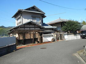 福岡県北九州市小倉南区長行西３丁目