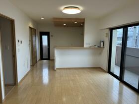 アーデントクレイル黒石参番館