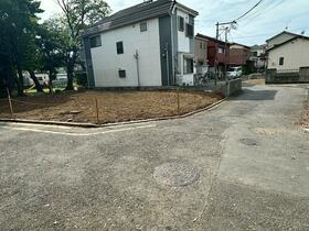 東京都足立区舎人2丁目