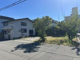 山形県鶴岡市文園町