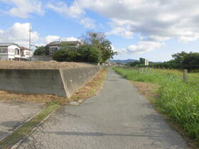 徳島県板野郡板野町西中富字中須