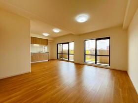 グラン・ビア新川町　２０５