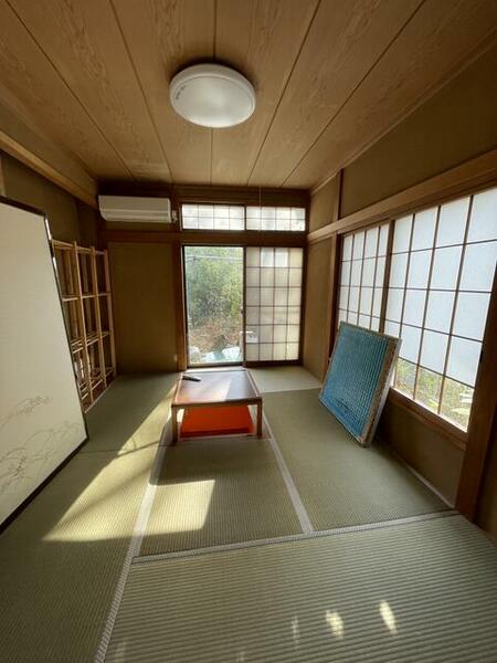 detached 埼玉県秩父郡長瀞町大字岩田

地図を見る