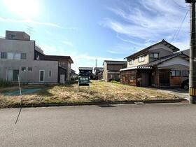 福井県坂井市丸岡町一本田福所