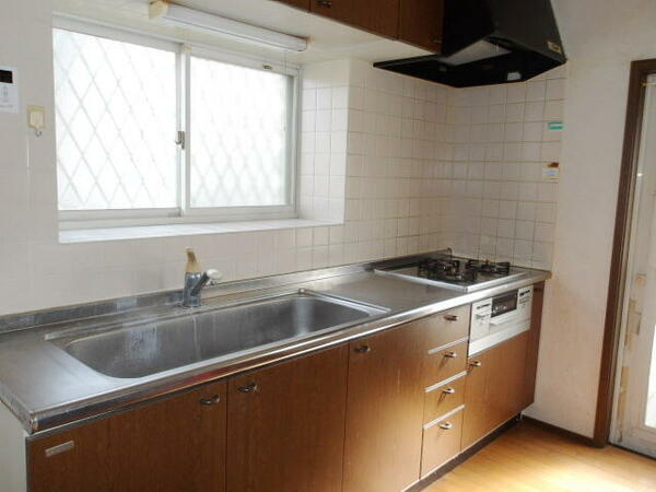 detached 茨城県稲敷市江戸崎甲２０９２－１