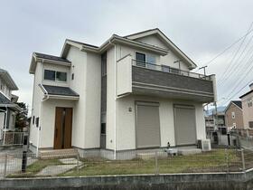 山梨県甲斐市篠原