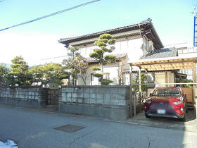 富山県富山市太郎丸本町１丁目