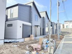 東京都稲城市平尾４丁目